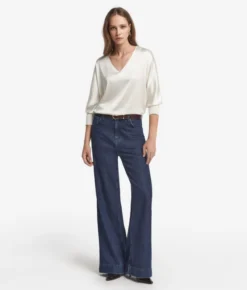 Blusa con scollo a V in seta
