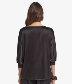Blusa girocollo in seta