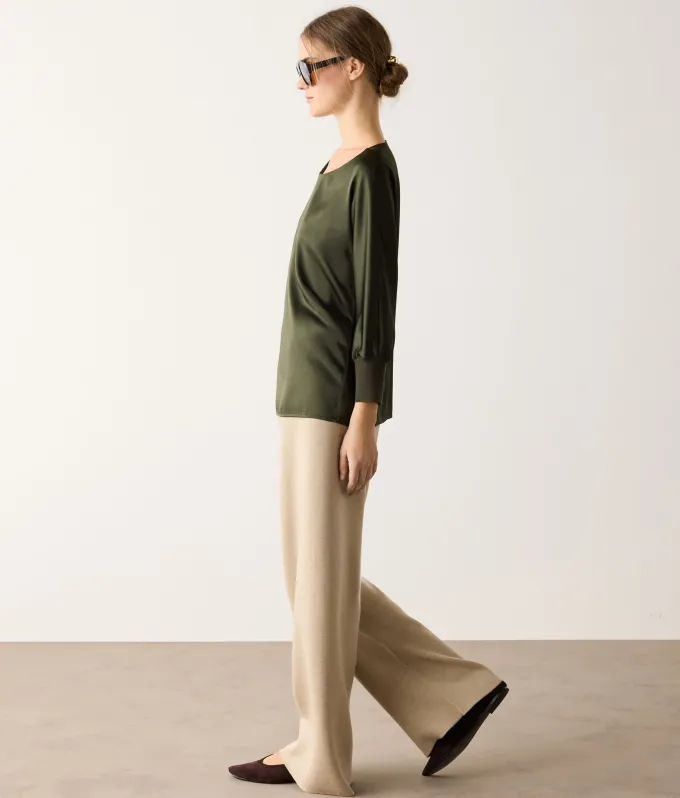Blusa girocollo in seta