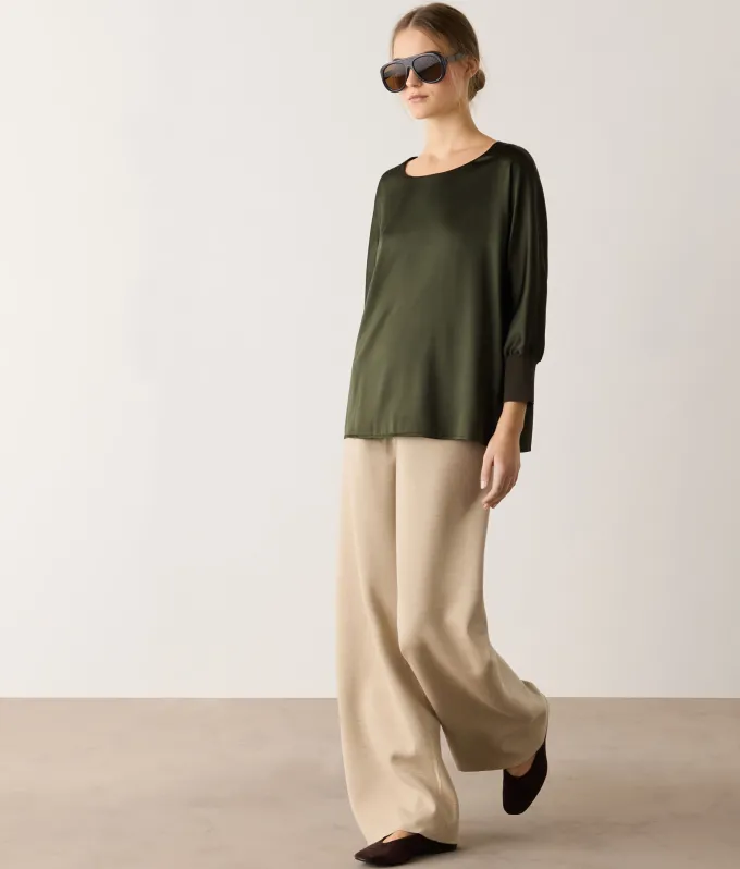 Blusa girocollo in seta