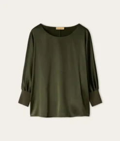 Blusa girocollo in seta