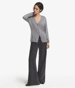 Cardigan con scollo a V in Cashmere Ultrafine