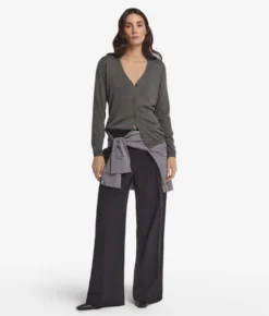 Cardigan con scollo a V in Cashmere Ultrafine