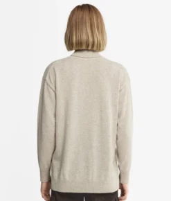 Dolcevita con spacchi in Cashmere Ultrasoft