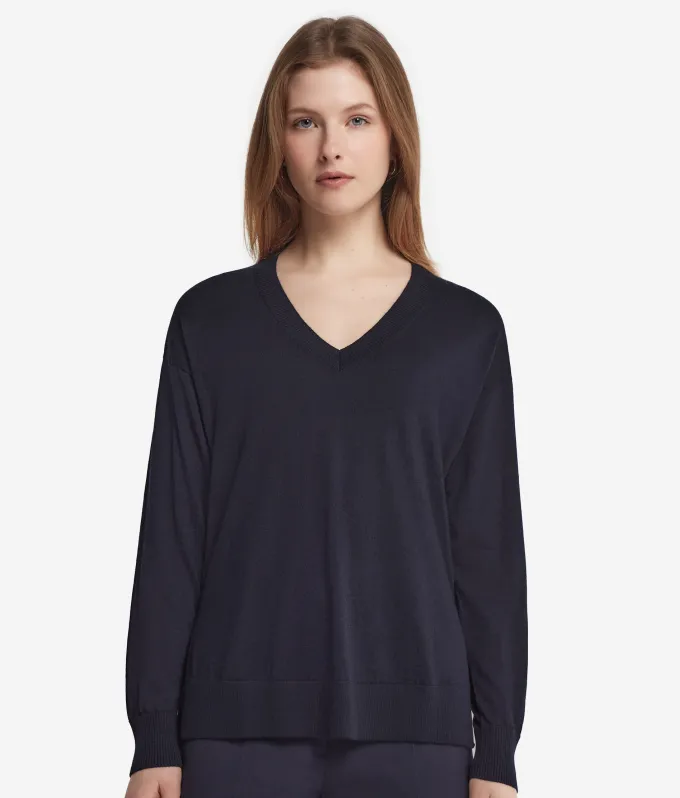 Maglia con scollo a V e spacchi in Cashmere Ultrafine