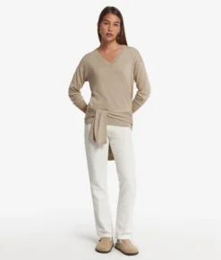 Maglia con scollo a V e spacchi in Cashmere Ultrafine