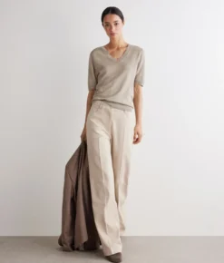 T-shirt con scollo a V in lino e cotone